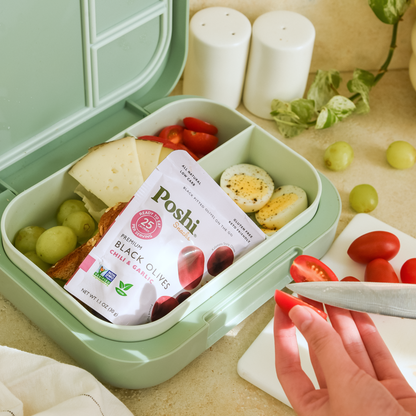 Pitted Black Olives With Chili & Garlic - 10 Snack Packs (1.1 OZ/Pouch)