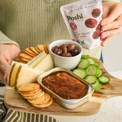 Pitted Black Olives With Chili & Garlic - 10 Snack Packs (1.1 OZ/Pouch)